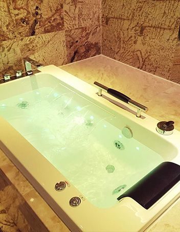 INDOOR SPA